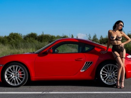 Porsche 911 and brunette (click to view)
